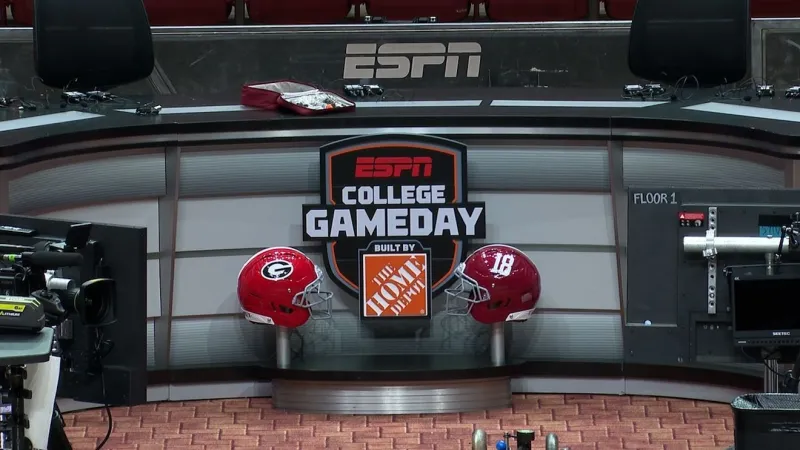 Hurricane Isaias reshapes Alabama-Georgia gameday as GameDay moves indoors
