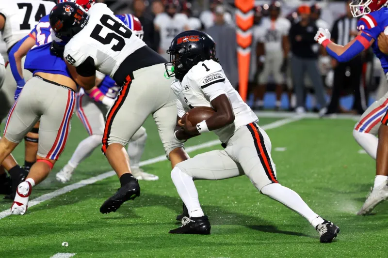 Rival Vestavia wins defensive slugfest over Bucs