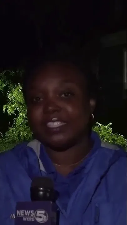 Tree damages home in Mobile (Video)