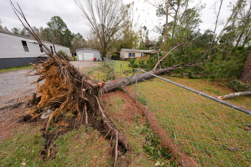 4 dead from storm as Isaias brings threat of floods across the Southeast