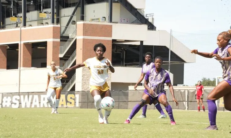 Hornets Stifled by First Half Scores from Grambling State