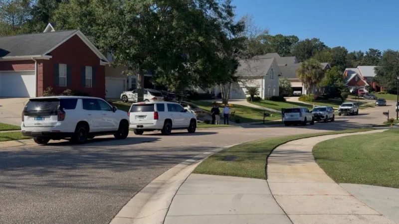 Two women found dead in Mobile home