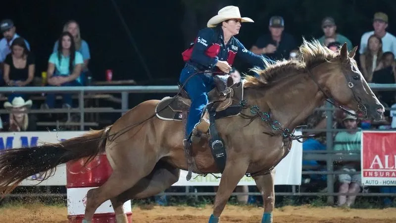 Women's Rodeo Ranked Fifth in Country, Men's Team Ranked 16th