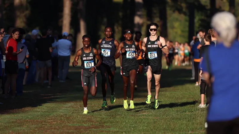 Freshman Duo Set School Records at Kennemer Classic