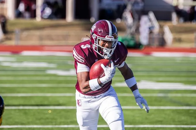 Bean and Faulk Deliver Record Performances in Homecoming Rout
