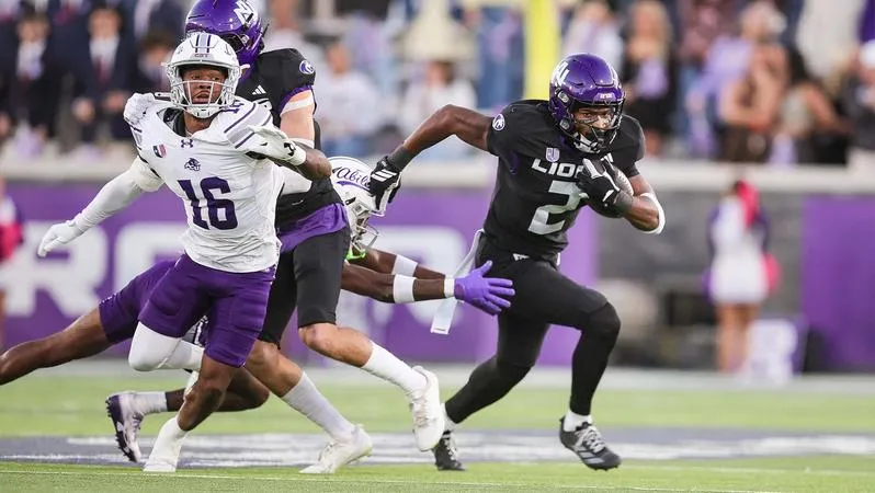 Wildcats escape Lions with walk-off field goal, 31-28