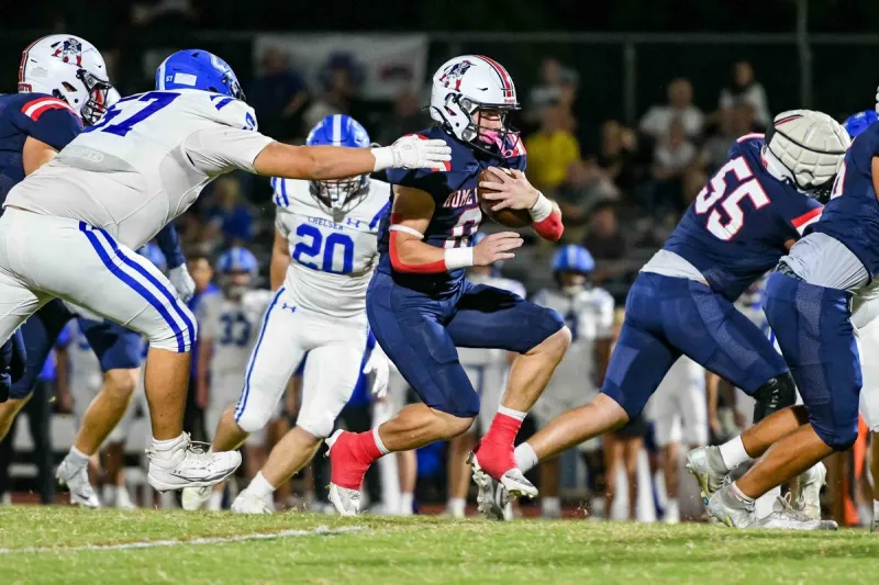 Week 10 Football Preview: Patriots wrap up region play