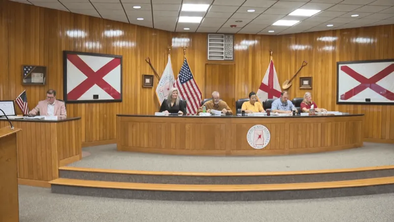 Sylacauga council votes 4-1 to overturn mayor's decision on clerk's leave