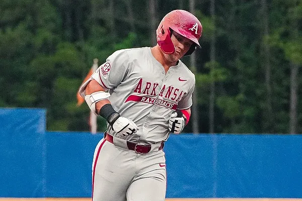 LIVE SCORE UPDATES & ANALYSIS: Arkansas baseball vs. Texas at SEC Tournament