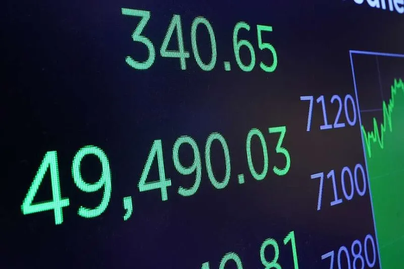 Democrats see division on legislators' stock trading