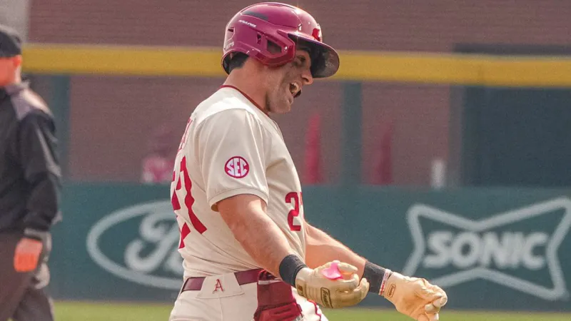 Razorbacks Radio Analyst on Best Player in Entire Lawrence NCAA Regional