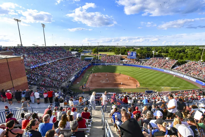 Arkansas softball vs. UCLA at the Women's College World Series: How to watch, game time, forecast, team comparisons