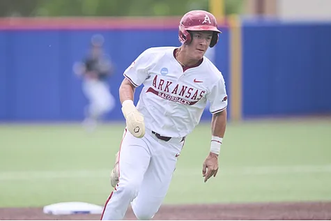 Nolan Souza delivers career-high tying 5 RBI in Arkansas baseball's 10-9 elimination game win