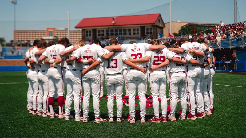 Hogs' Season Ends in NCAA Lawrence Regional