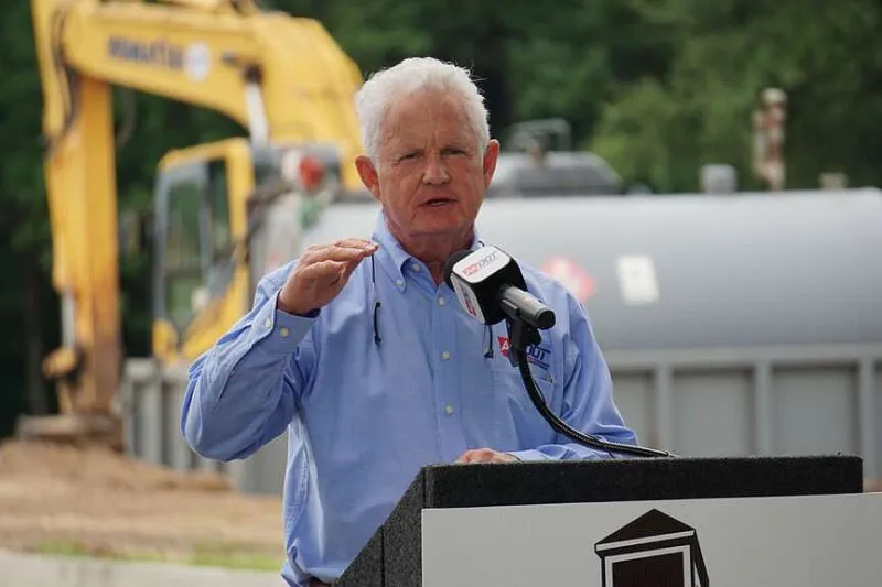Greenwood cuts the ribbon on the Main Street extension of new bypass, honors former councilman