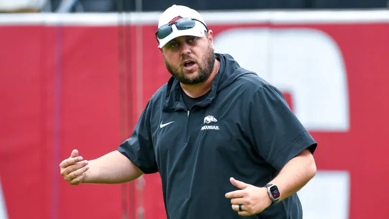 Keenan 3-star tight end commits to Razorbacks 2027 class