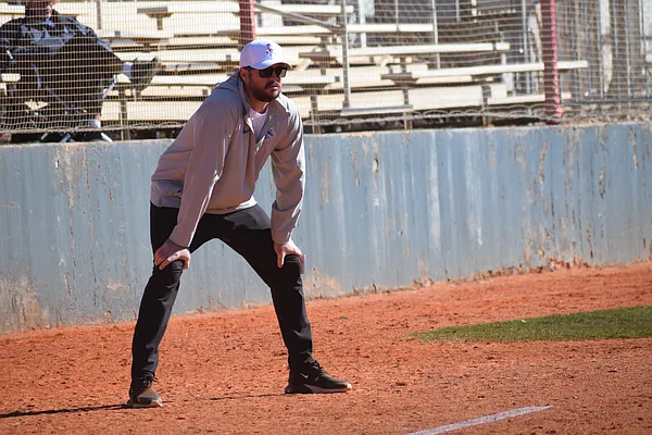 Arkansas softball hires Boise State head coach Justin Shults as assistant
