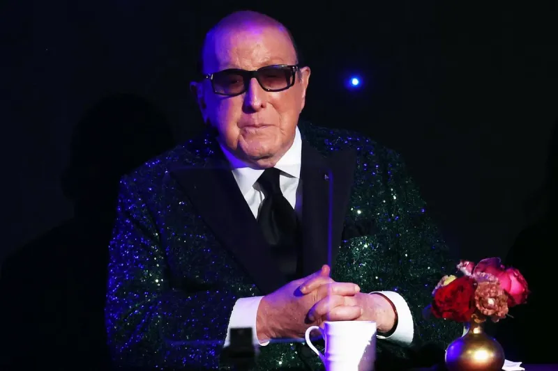 Rockers React to Clive Davis' Death