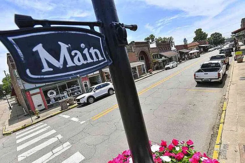 Van Buren City Council approves $2 million bond for downtown water improvements