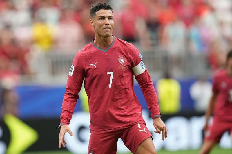 Ronaldo answers in Portugal's rout