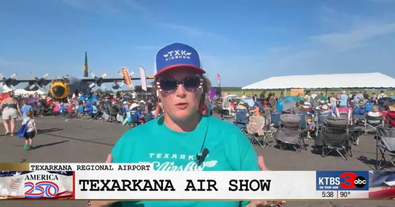 Texarkana Airshow flies high after 30 years grounded
