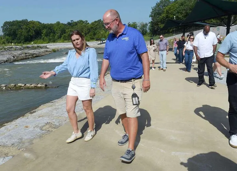 Governor 'Capital for a Day' event in Siloam Springs includes a water park visit