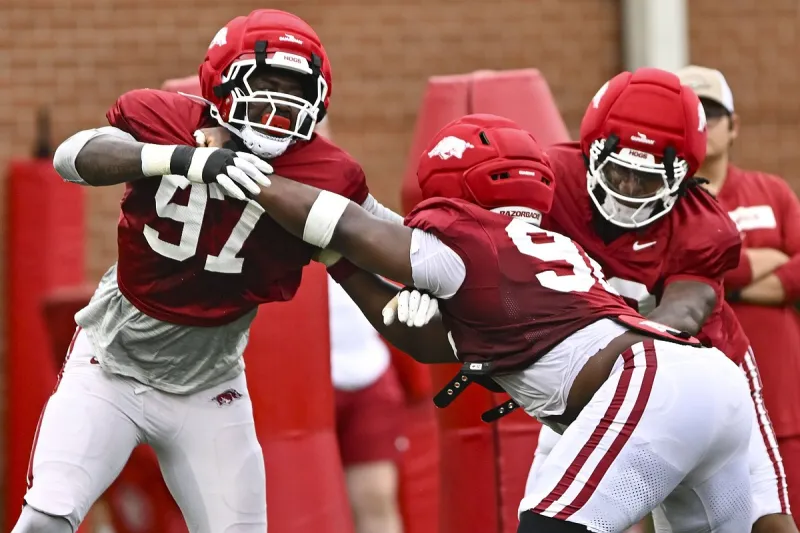 Arkansas football mailbag: Defensive line depth, QB experience, more questions before 2026 season