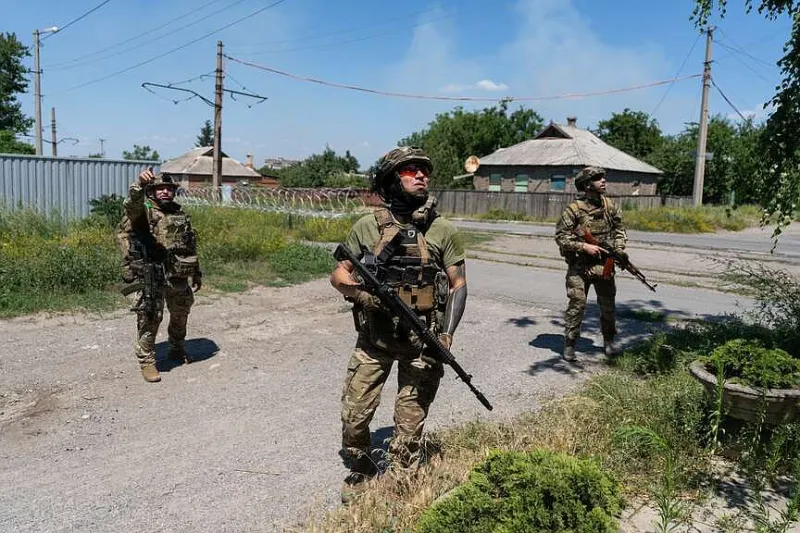 1 dead, 2 hurt in attack on Crimea