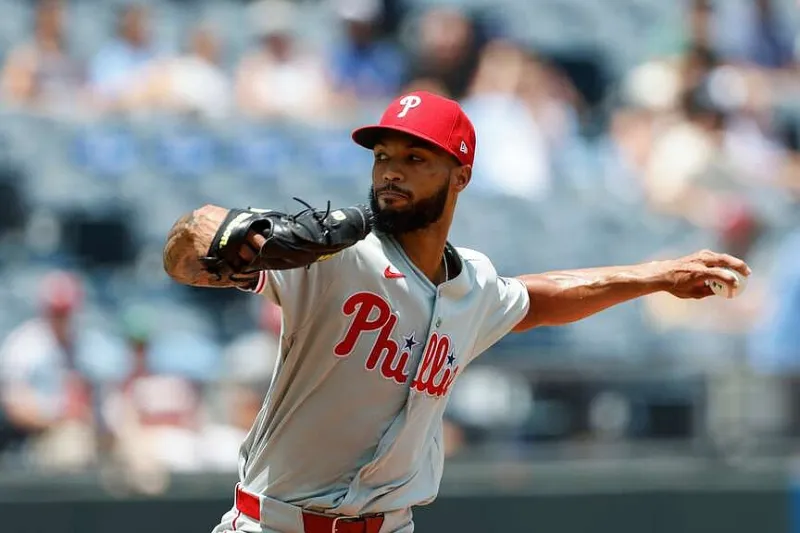 MLB roundup: Former Central Arkansas pitcher Noah Cameron takes win as Royals hammer Phillies ace