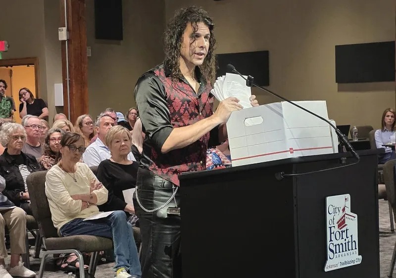 Fort Smith police looking into threat reported against mayoral candidate's press secretary