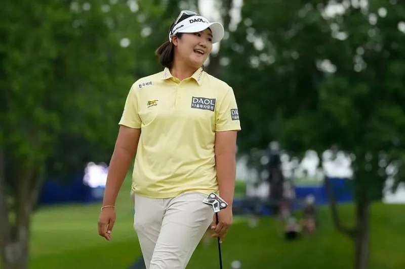 Ryu sets LPGA majors record, leads by three