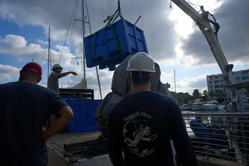 Project aims to clear beach of ordnance