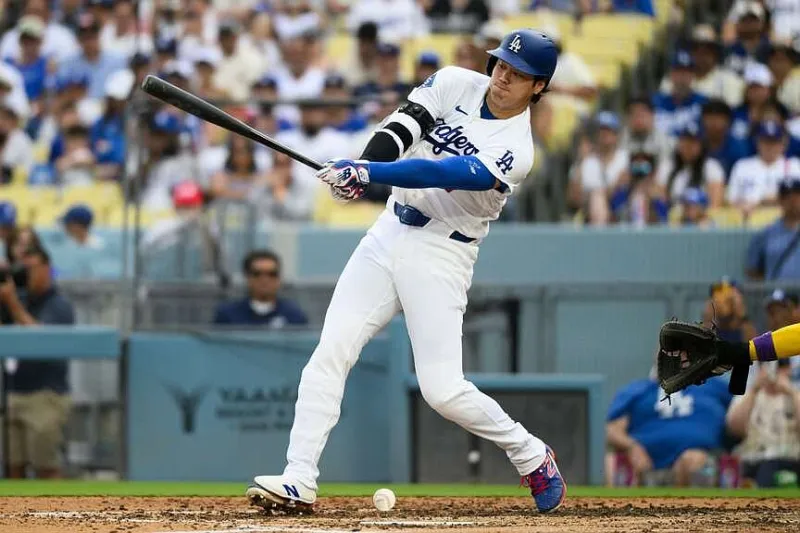 Diamondbacks complete 3-game sweep of Dodgers