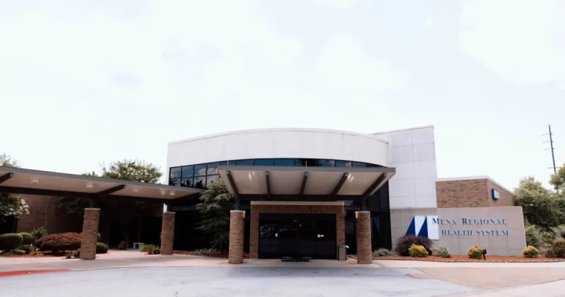 UAMS, Mena Regional Health System enter co-management agreement