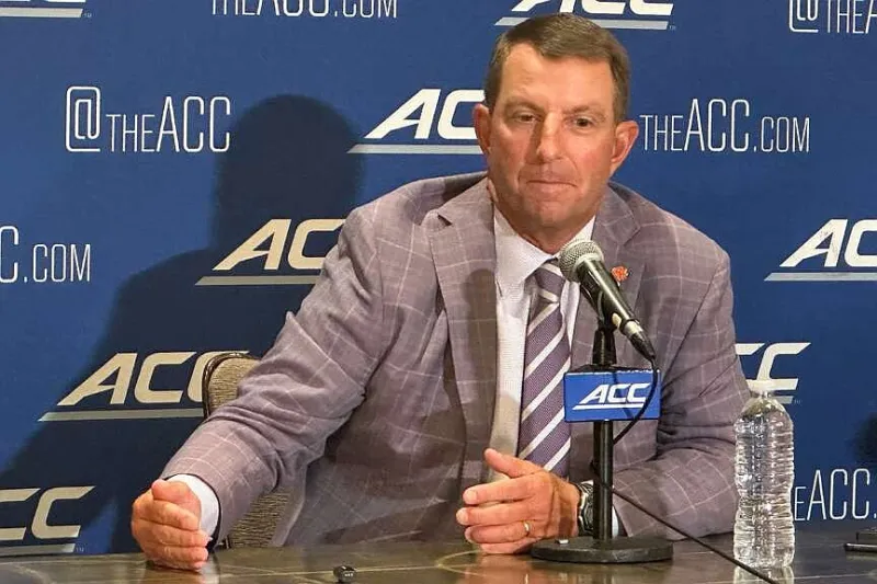 Swinney says help from Congress is only way to discourage 'blatant' tampering in college football
