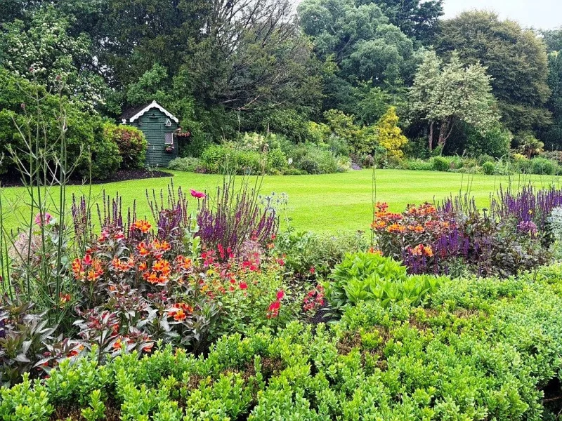 Enchantment of the Emerald Isle - Ireland has the perfect climate for all things green