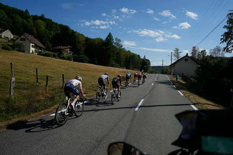 Swiss rider wins duel in longest stage