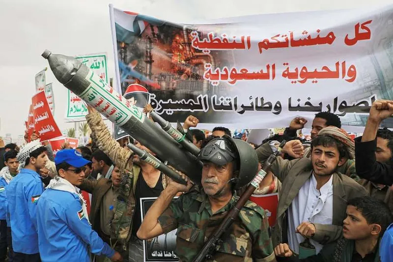 Houthis impose sea embargo