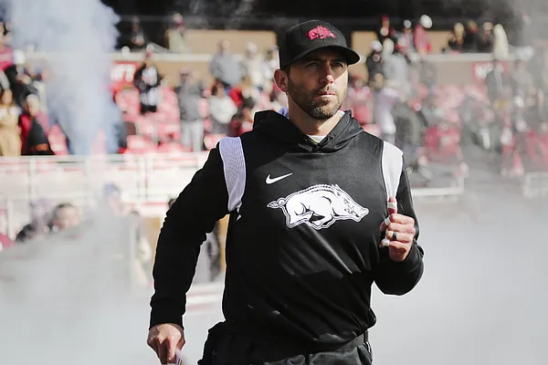 Shane Beamer rewatched 2022 loss to Arkansas football before hiring Kendal Briles as offensive coordinator