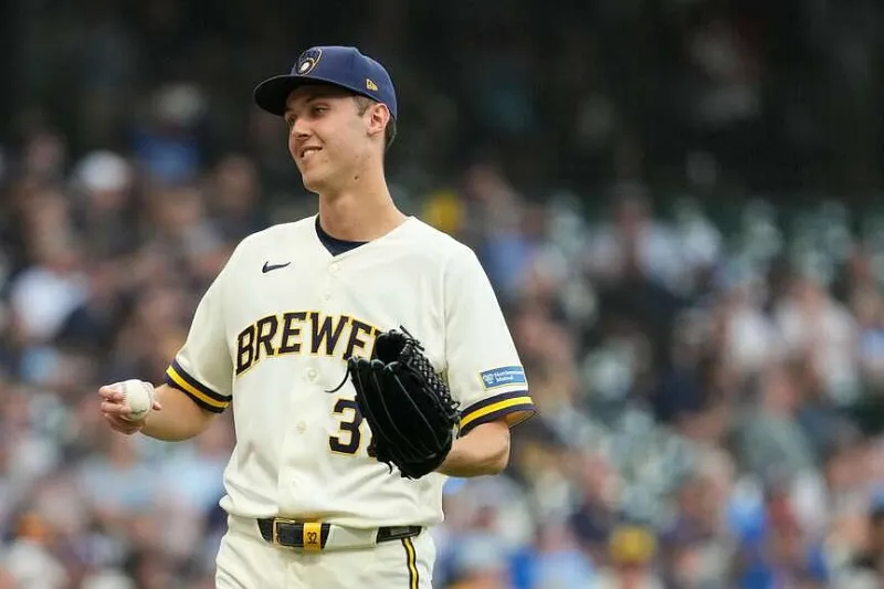 NL Central leading Brewers keeping an eye on their ace