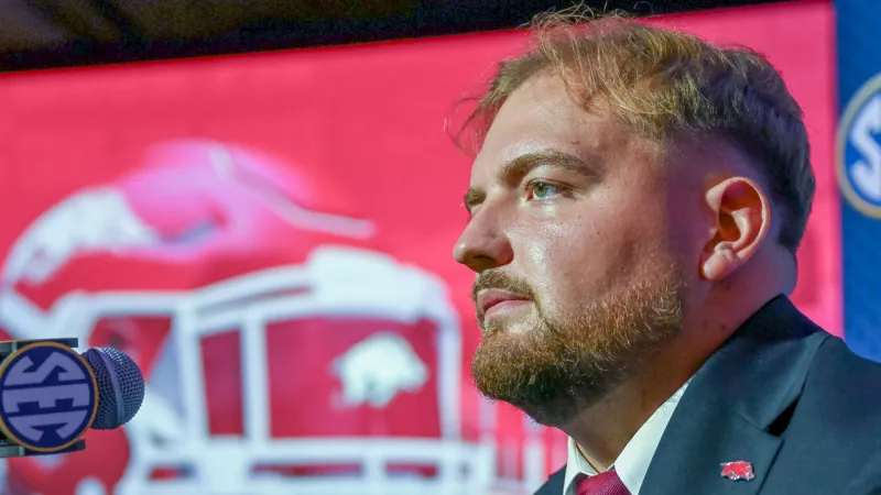 Razorbacks center Caden Kitler on job in middle of new offensive line