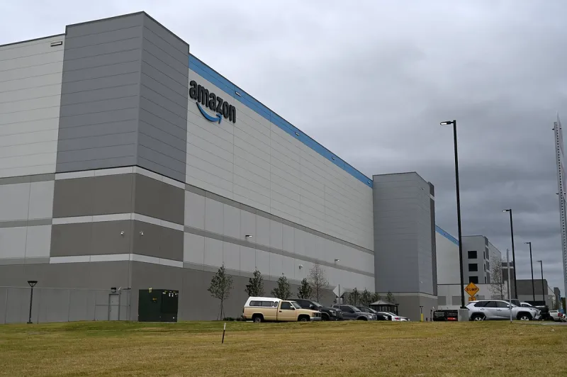 Amazon files plan to shore up Port of Little Rock facility