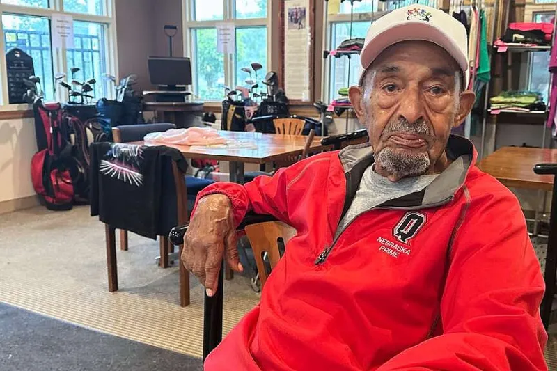 103-year-old Omaha man discovers passion for golf late in life, still chases birdies and beats pals