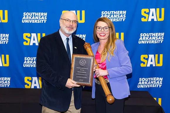 SAU recognizes faculty excellence at annual awards presentation