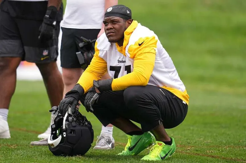 Broderick Jones is not worrying about his future in Pittsburgh, being healthy is enough
