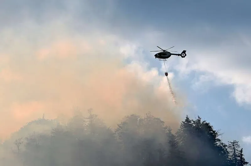 Fire evacuees in France OK'd to return to homes
