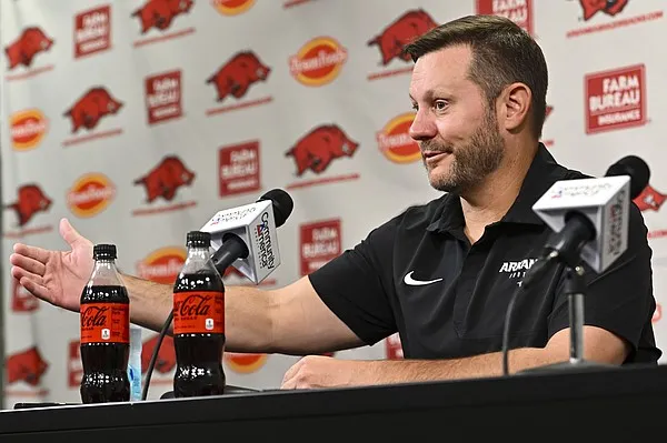 Ryan Silverfield boots social media, ready for all-in approach to Arkansas football's short camp