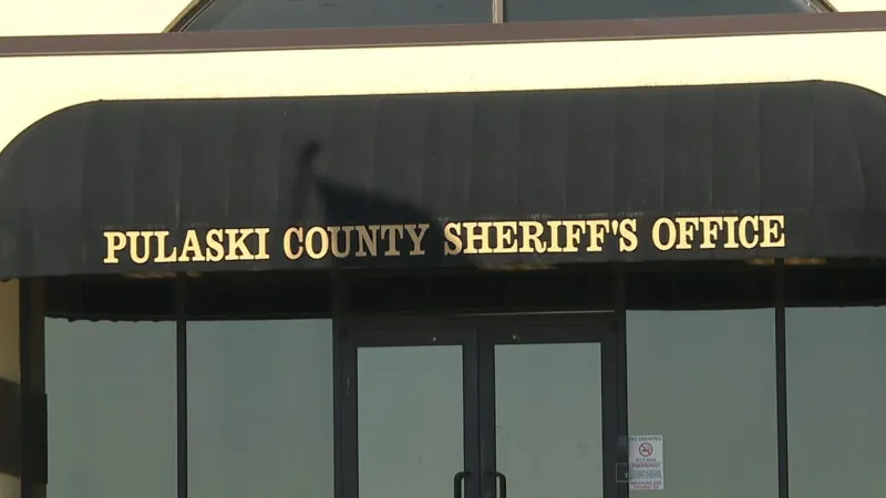 Four arrested after alleged attempt to sneak contraband into Pulaski County jail