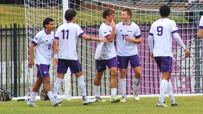 MEN'S SOCCER EARNS USC TEAM ACADEMIC AWARD