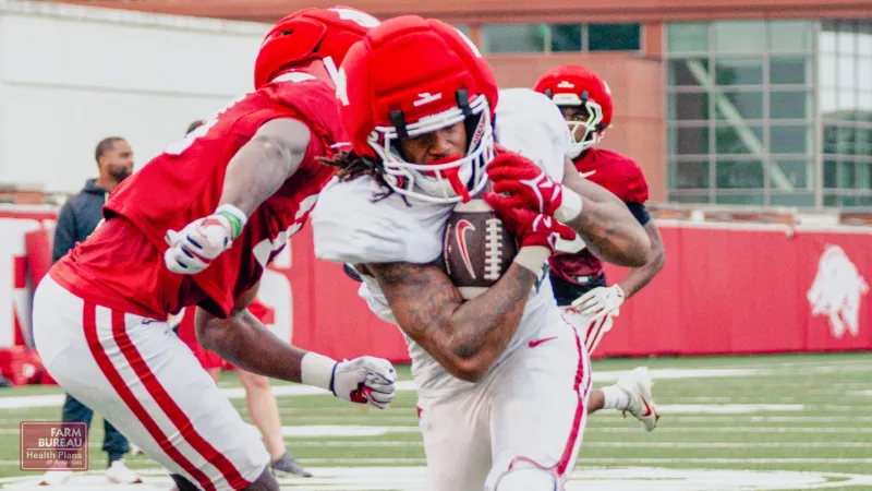 Sutton Smith becomes early favorite to return Razorbacks punts